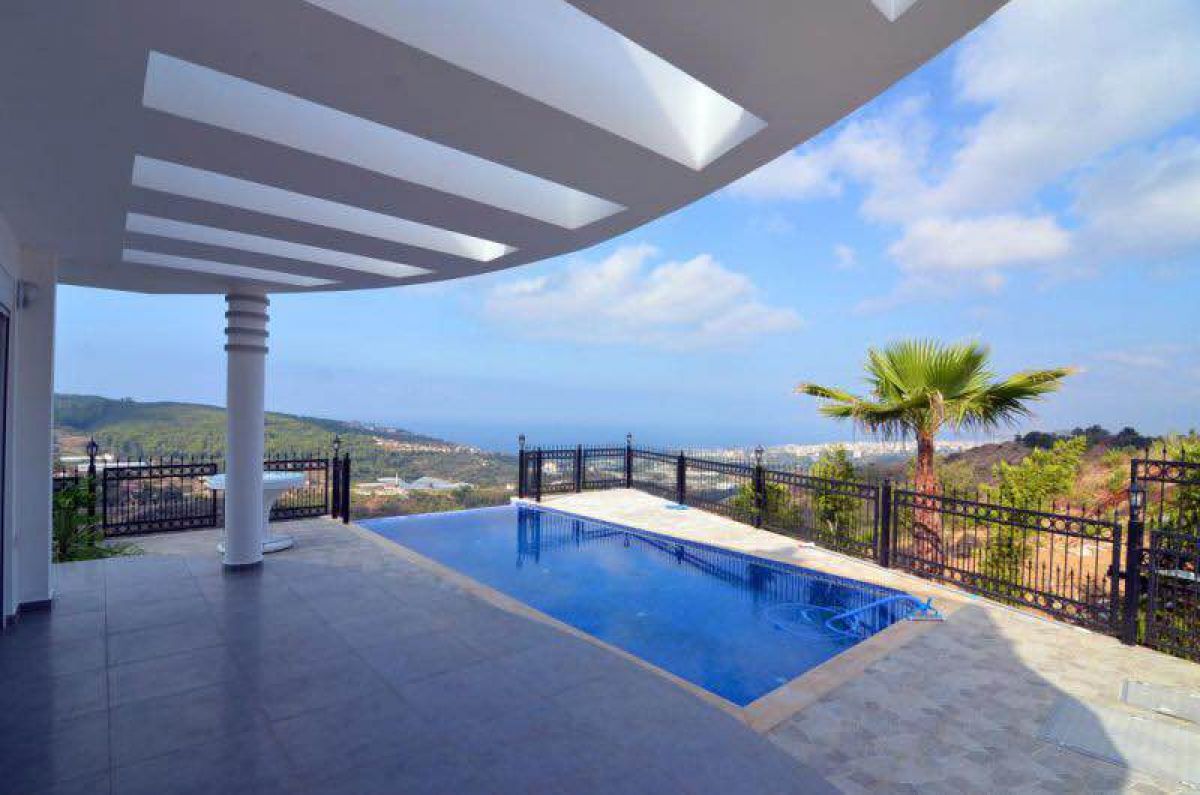 Turquoise Property Villa mit Pool V993